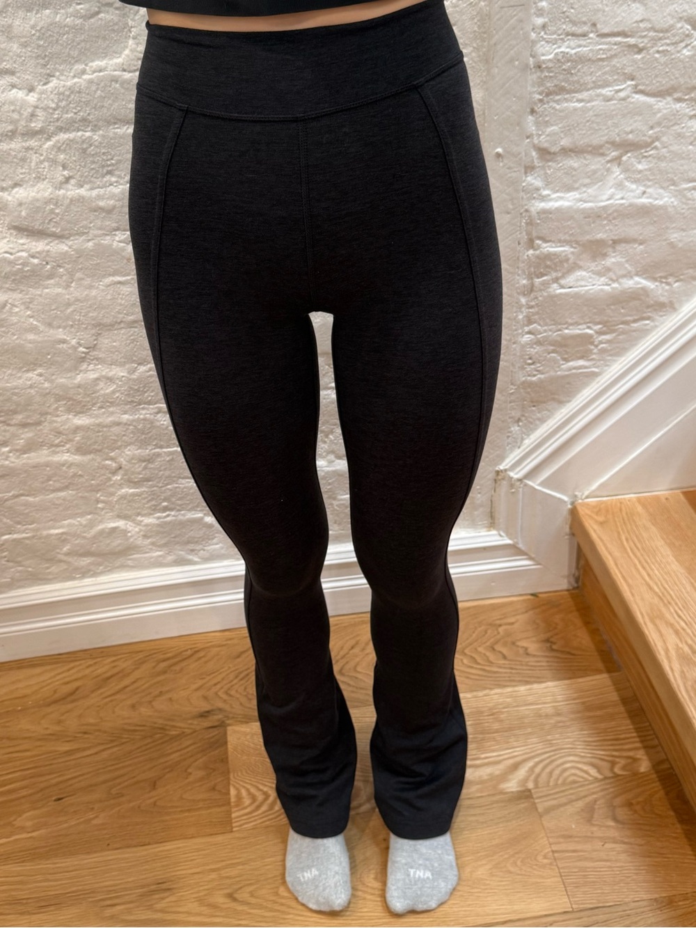 LULULEMON - Picture 2 of 3